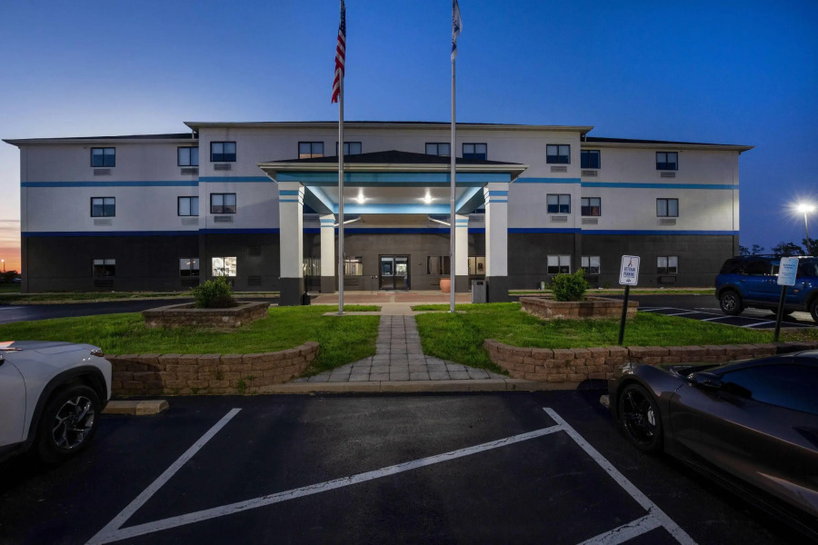 Days Inn by Wyndham Collinsville/St. Louis