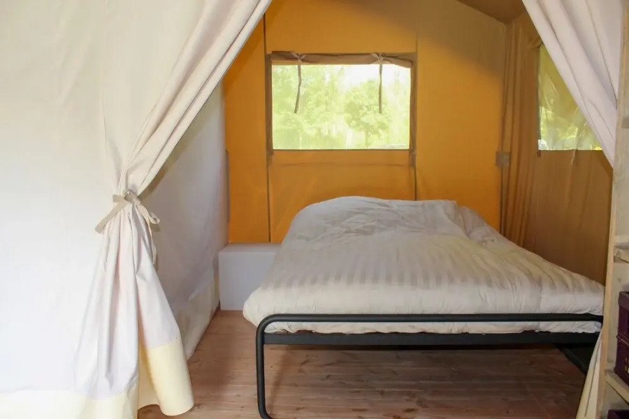 Safaritent at Camping Spineuse