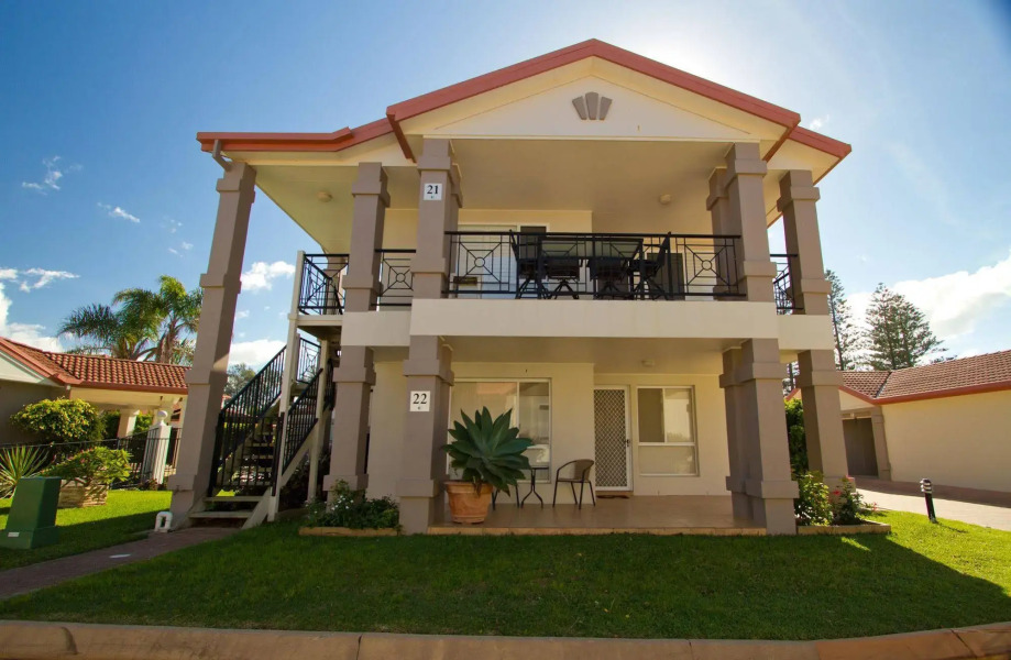 Meridian Resort Beachside