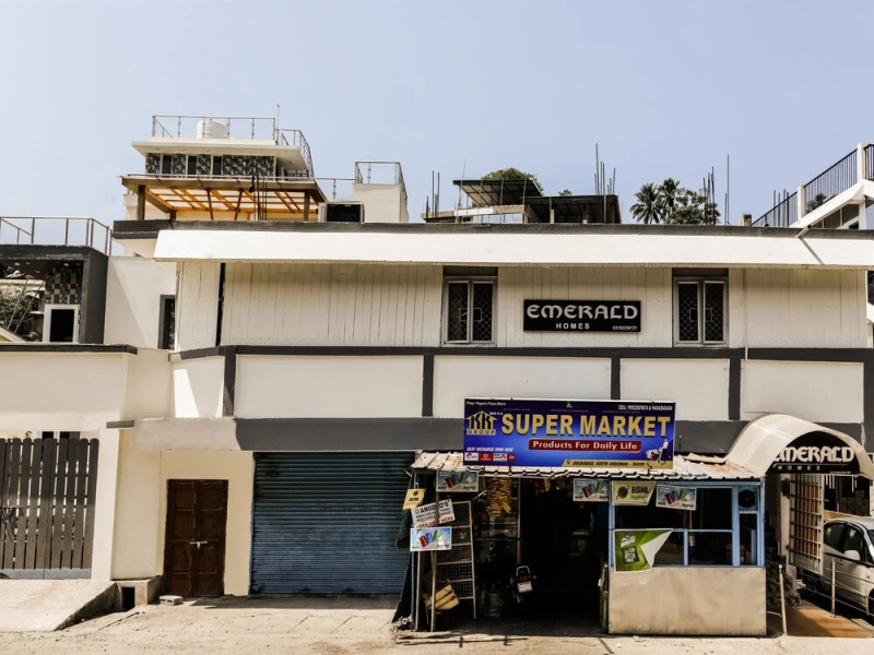 Mayura Hotel And Lodge By OYO Rooms