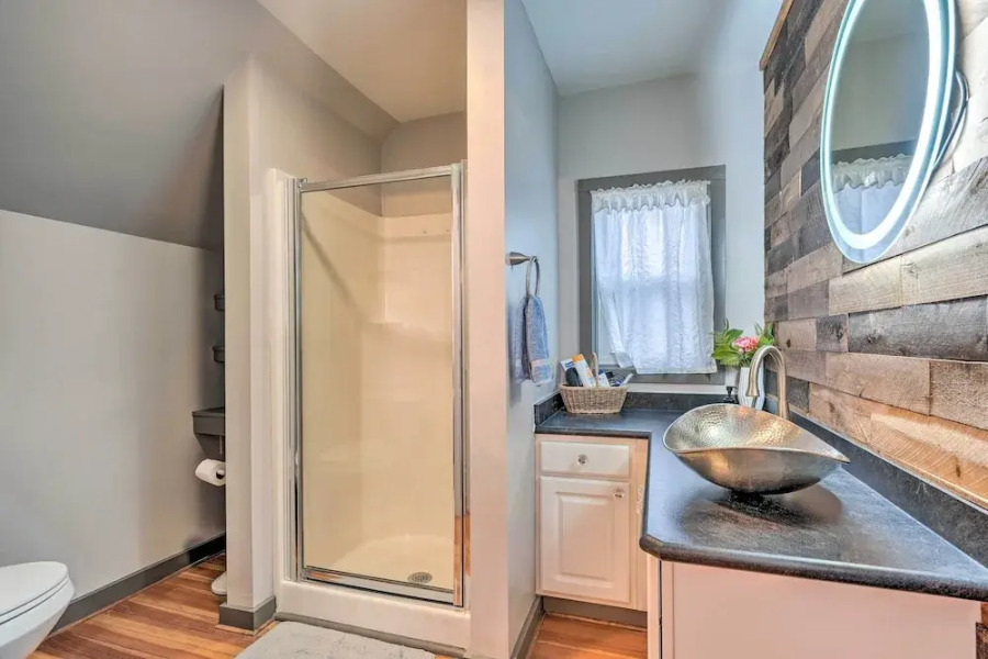 Pet-friendly Loft Vacation Rental w/ Fire Pit!