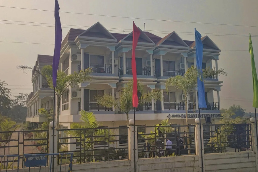 OYO 29258 Hotel Debrani International