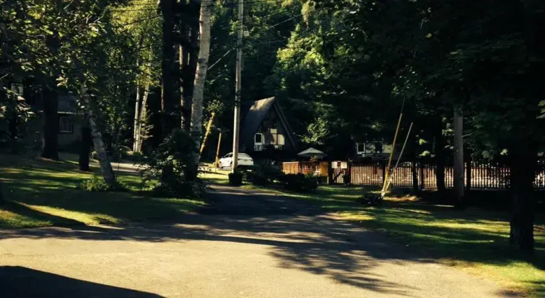 Kathys Resort & Three-Bedroom House - K