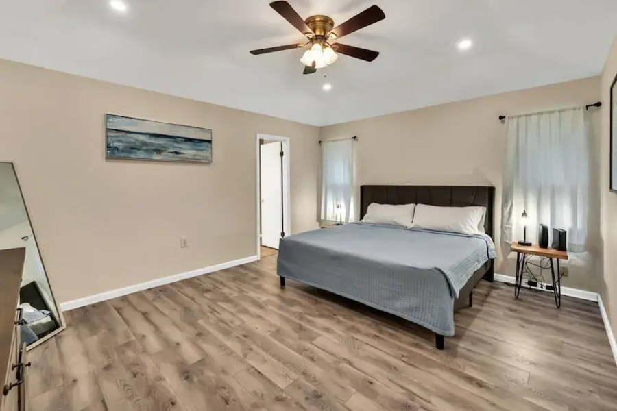 New Cozy Retreat Located 15 Minutes to Waco