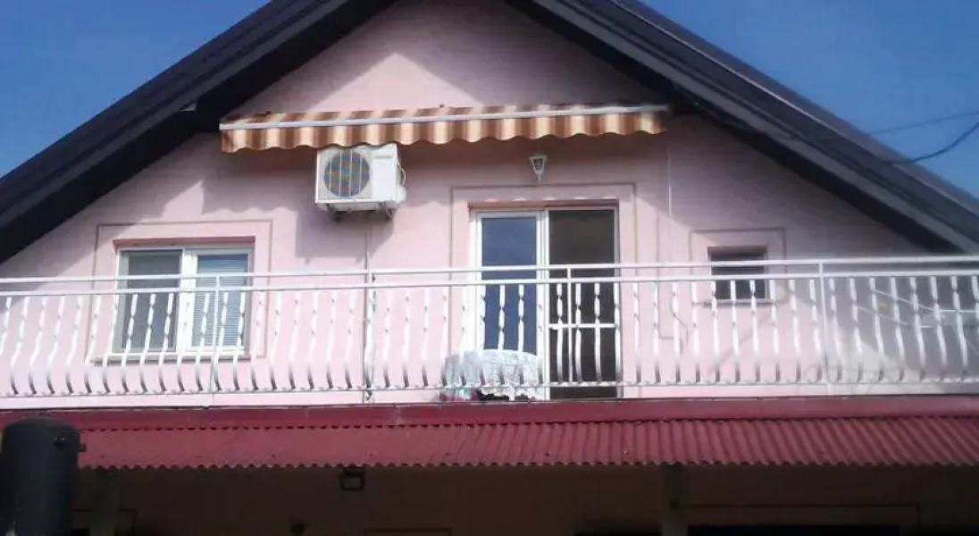 Rooms Family Farm Toma