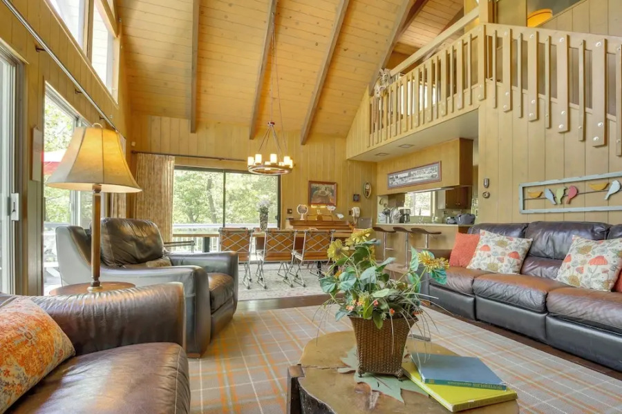 Lake Arrowhead Family Home w/ Game Room