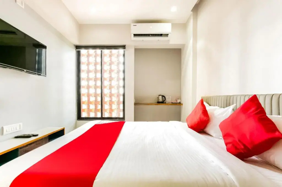 Hotel Primma Inn by OYO Rooms