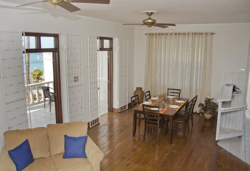 Amazing Beach Front Villa on the South Coast