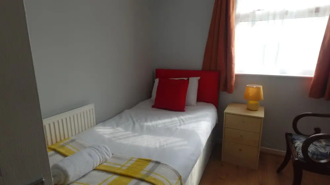 Chelsea House - Huku Kwetu