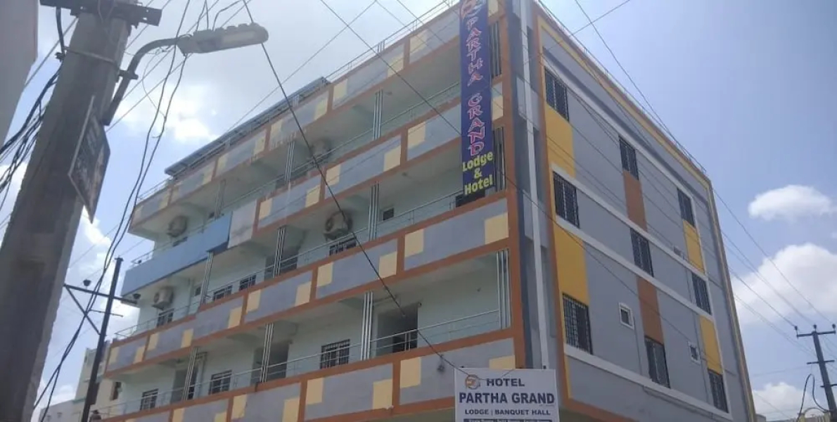 iROOMZ Partha Grand