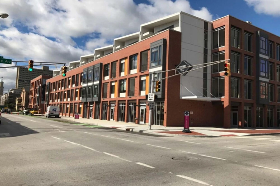 FRONTDESK District at 6th Des Moines