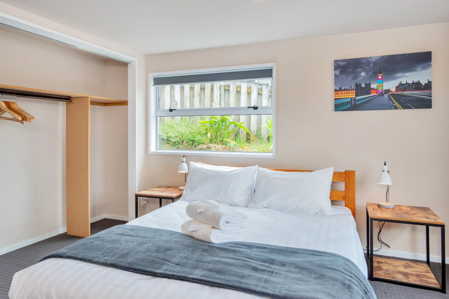 Sunny Three Bedroom Pakuranga Delight