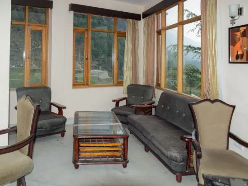 Red Inn by OYO Rooms