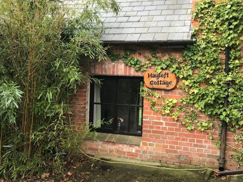 Hayloft - Boswell Farm Cottages