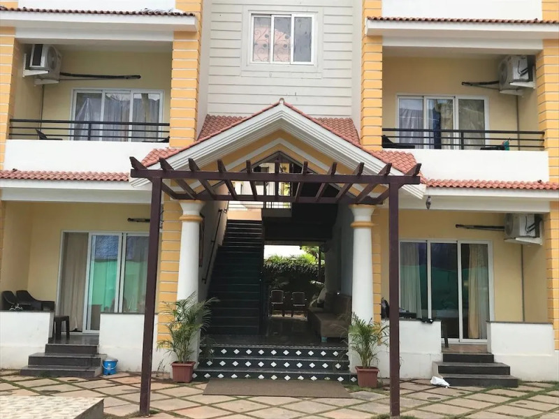 Royale Nirvana Resort