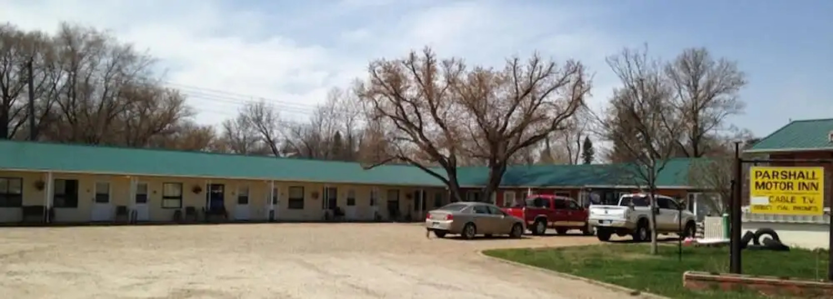 Parshall Motor Inn