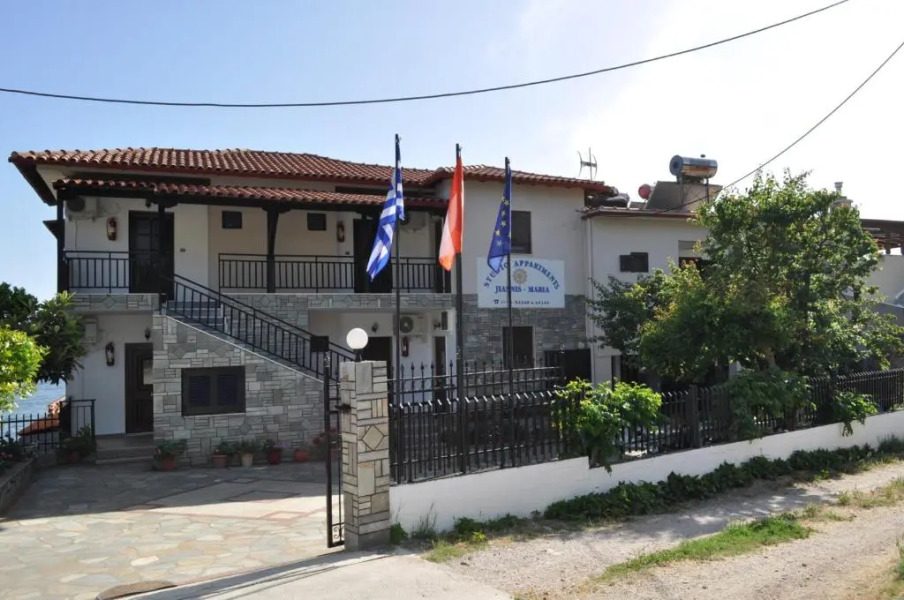 Giannis Maria Apartments