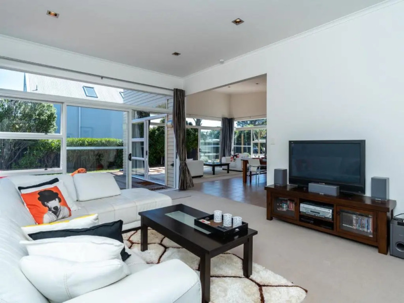 Magnifique - Mangawhai Holiday Home
