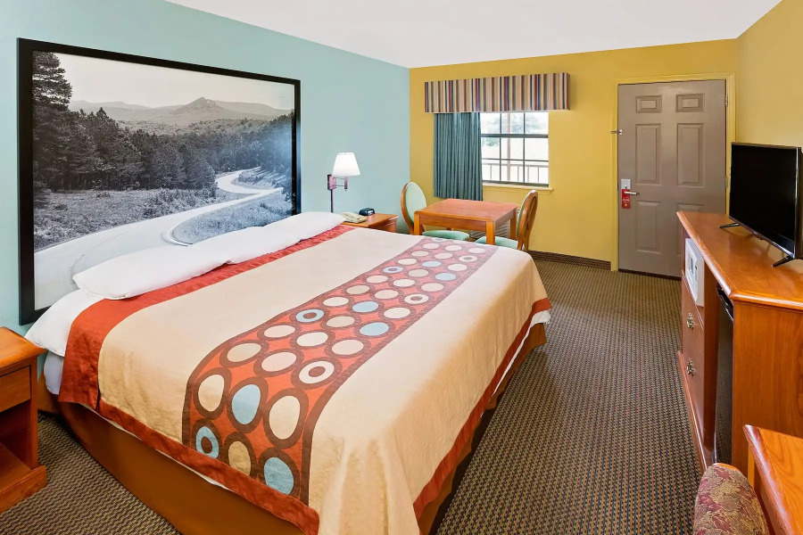 Super 8 By Wyndham Hazen