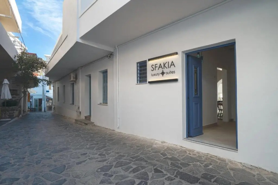 Sfakia Seaside luxury Suites