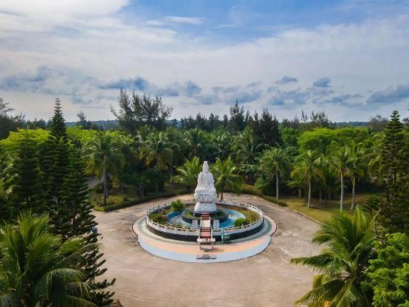 Tianfu Yunlong Bay Holiday Resort