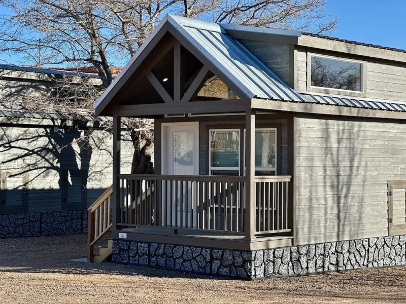 Luxury Tiny Home King Room