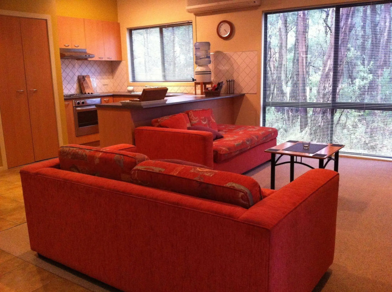 Idyllic Retreat For 4 People in Beautiful Otway Ranges, Recharge & Refresh in Hot Tub