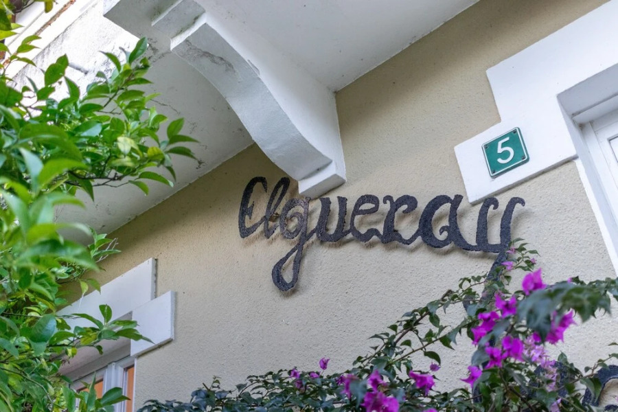 BAKIO ELGUERAY ENA with parking by Aston Rentals