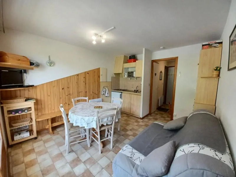 Appartement Le Biot, 2 pièces, 6 personnes - FR-1-573-106
