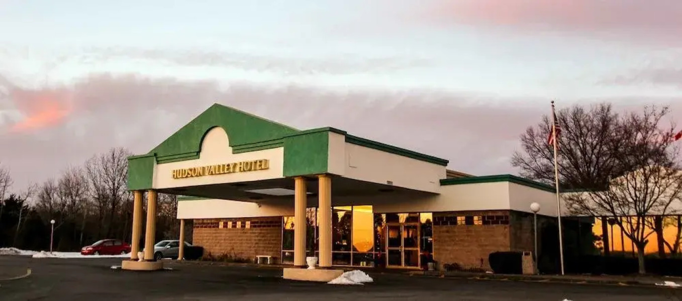 Hudson Valley Hotel And Conference Center