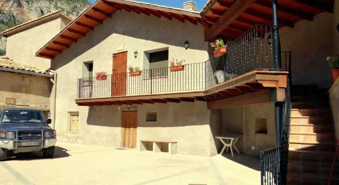 Casa Castell Cal Sintet