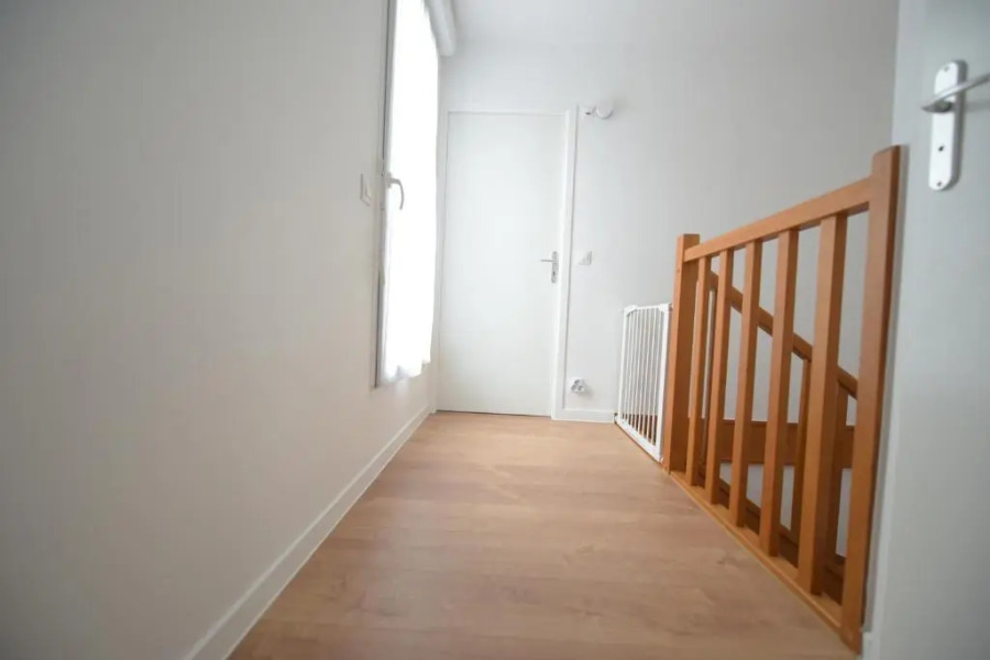 Appartement de 4 chambres à 13 minutes de Paris (train)