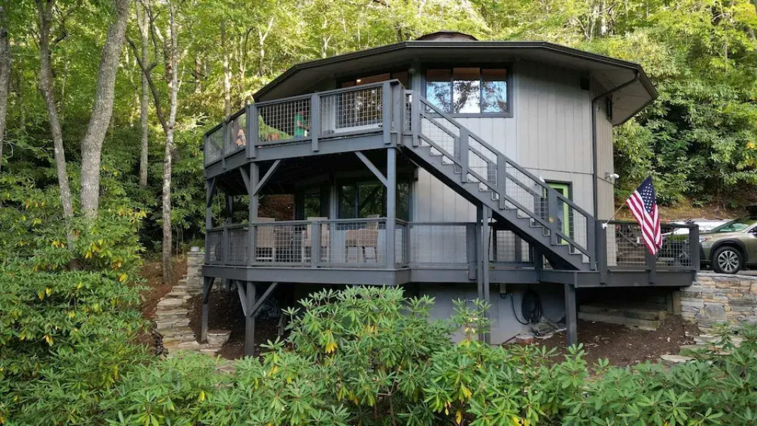 The Upper Deck