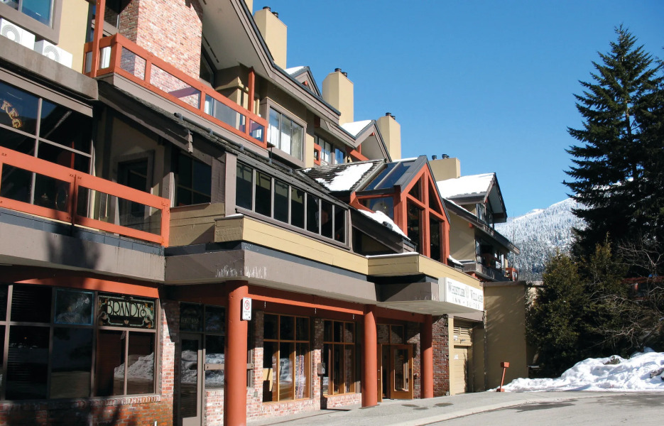 Whistler Village Inn And Suites