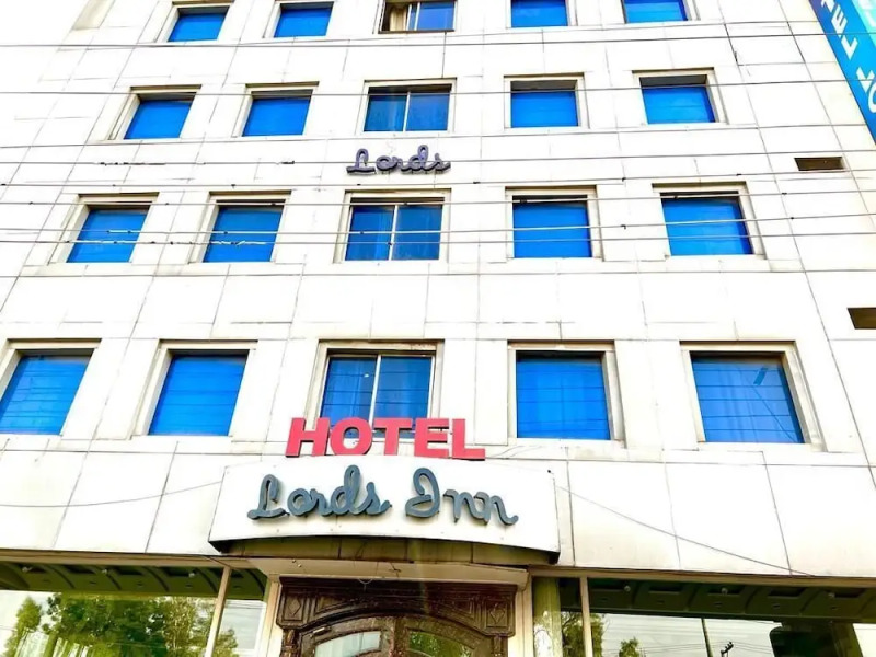 Lords Inn Hotel