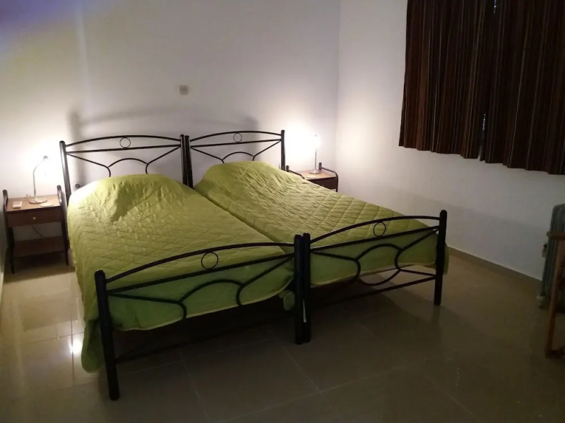 Luxurious Holiday Home in Vamos Plaka With Swimming Pool