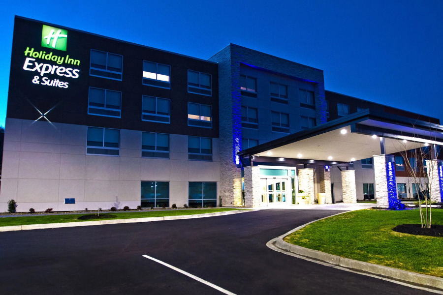 Holiday Inn Express & Suites Greenwood Mall by IHG