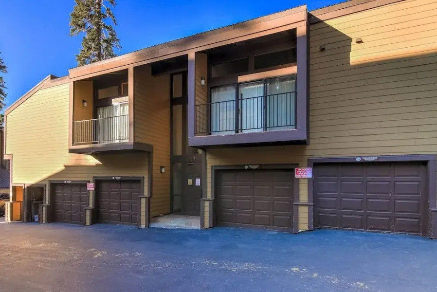 Alpine Meadows Condo w/ Mtn Views Near Lake Tahoe