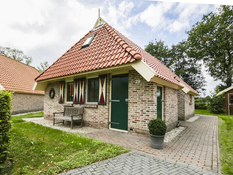 Comfy Holiday Home with Dishwasher near Meppel