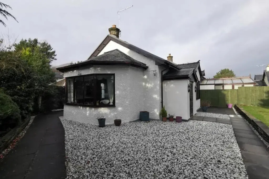 Broomfield Cottage South Luss