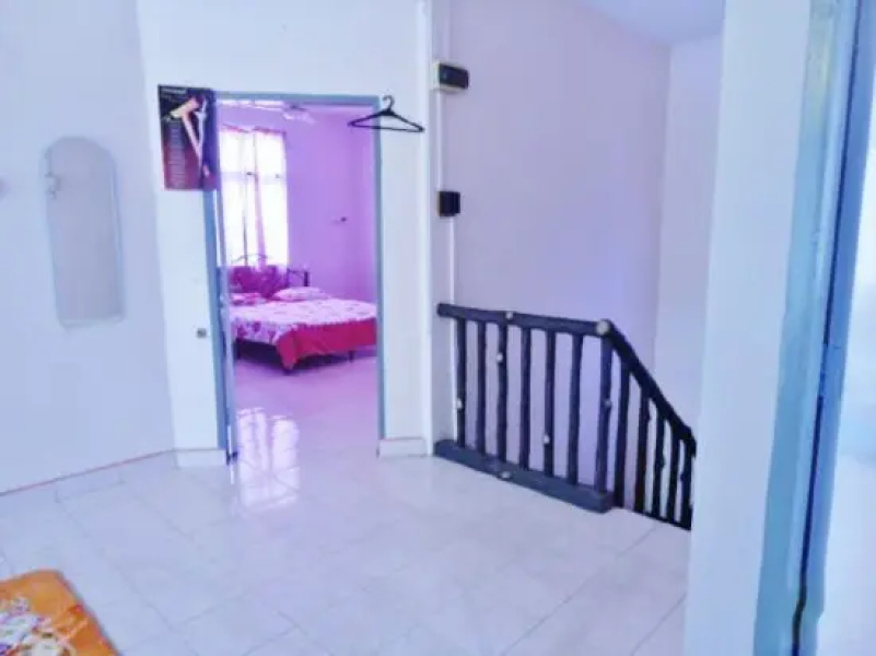 Seroja Guest House