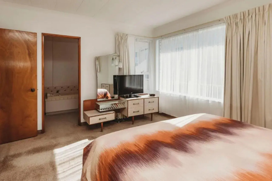 Beach House on Hamblyn