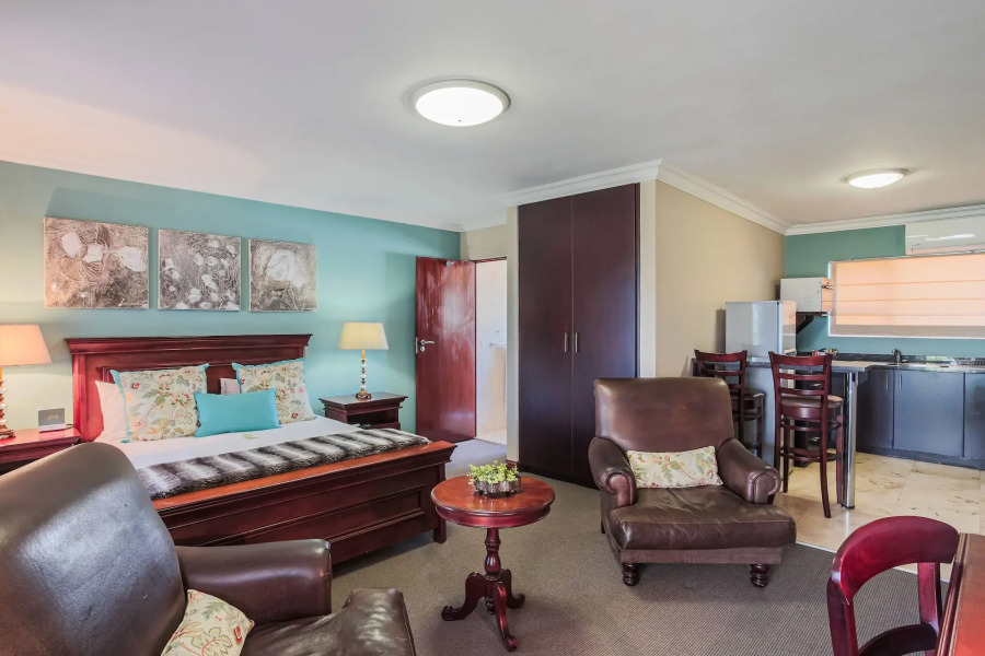 Sunninghill Guest Lodge