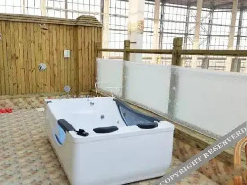 Yatai Hot Spring Resort