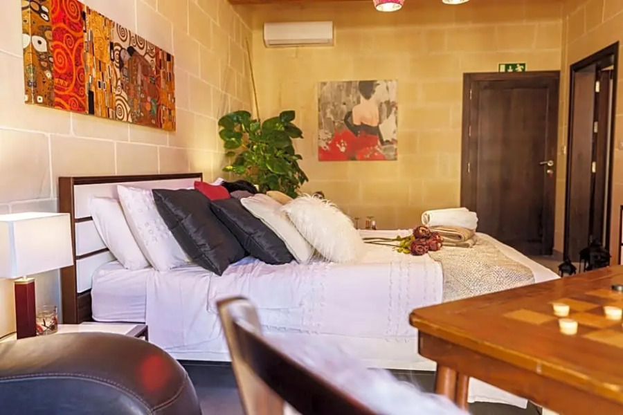 Ajuga Luxury Boutique B&B