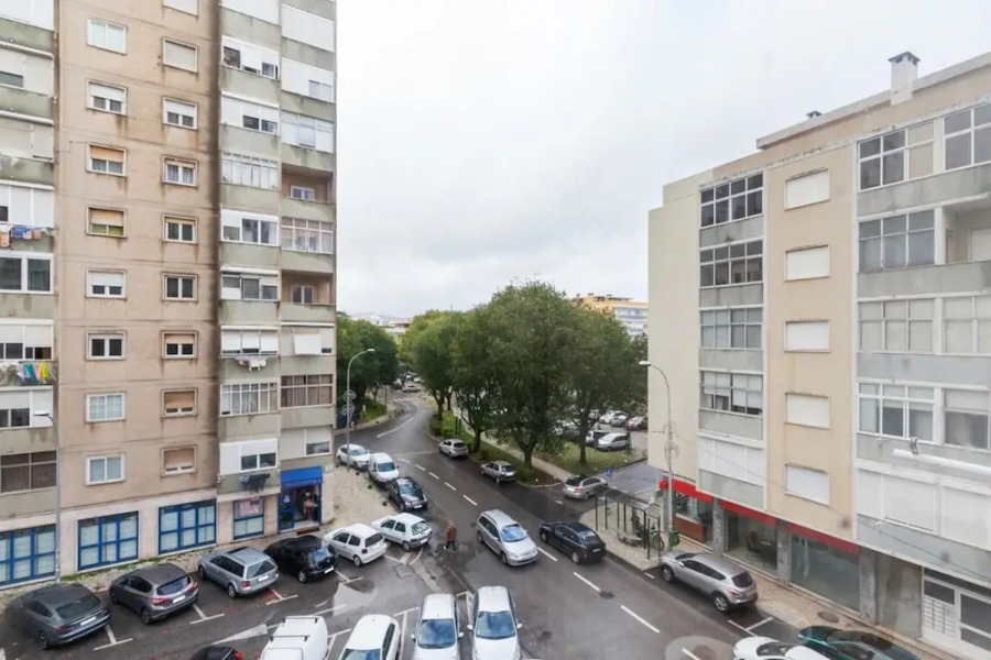Beautiful 1 Bedroom Apartment Near Benfica