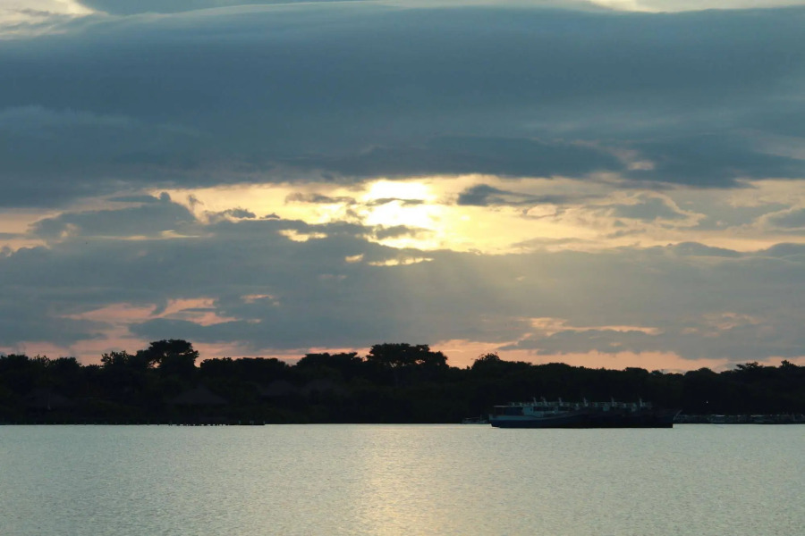White Sandy Beach Menjangan
