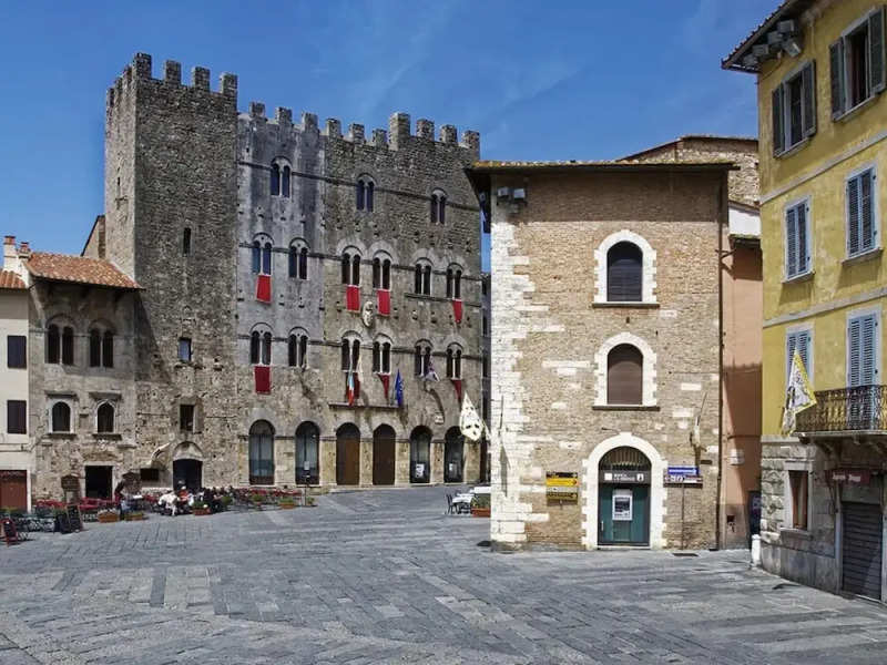 Apartment in Monteverdi Near Wine Tours