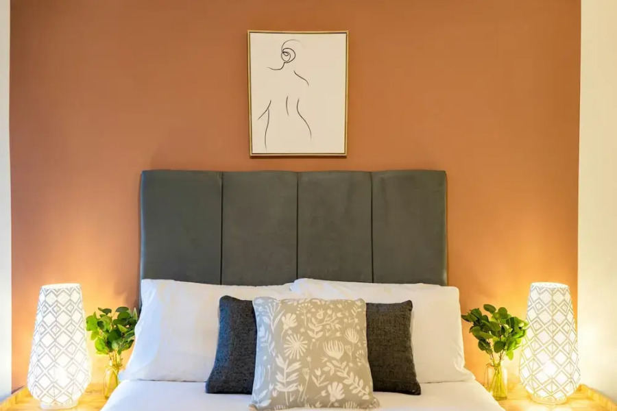 Dyzyn Living B2B Stays Secure Parking Great Location