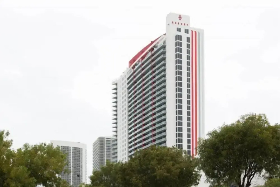 Ocean & Bay View Residence 1 Bed 1 Bath @ Beachwalk Hallandale Beach